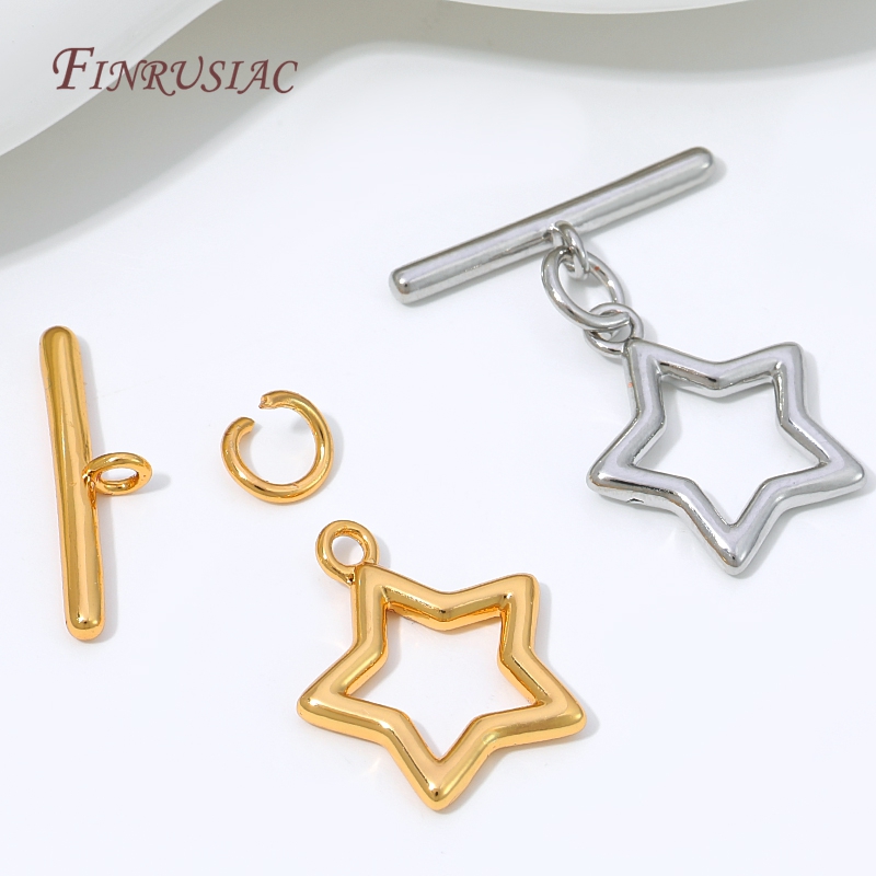 18K Gold Plated Hollow Star OT - Toggle Clasp Gold recension och pris