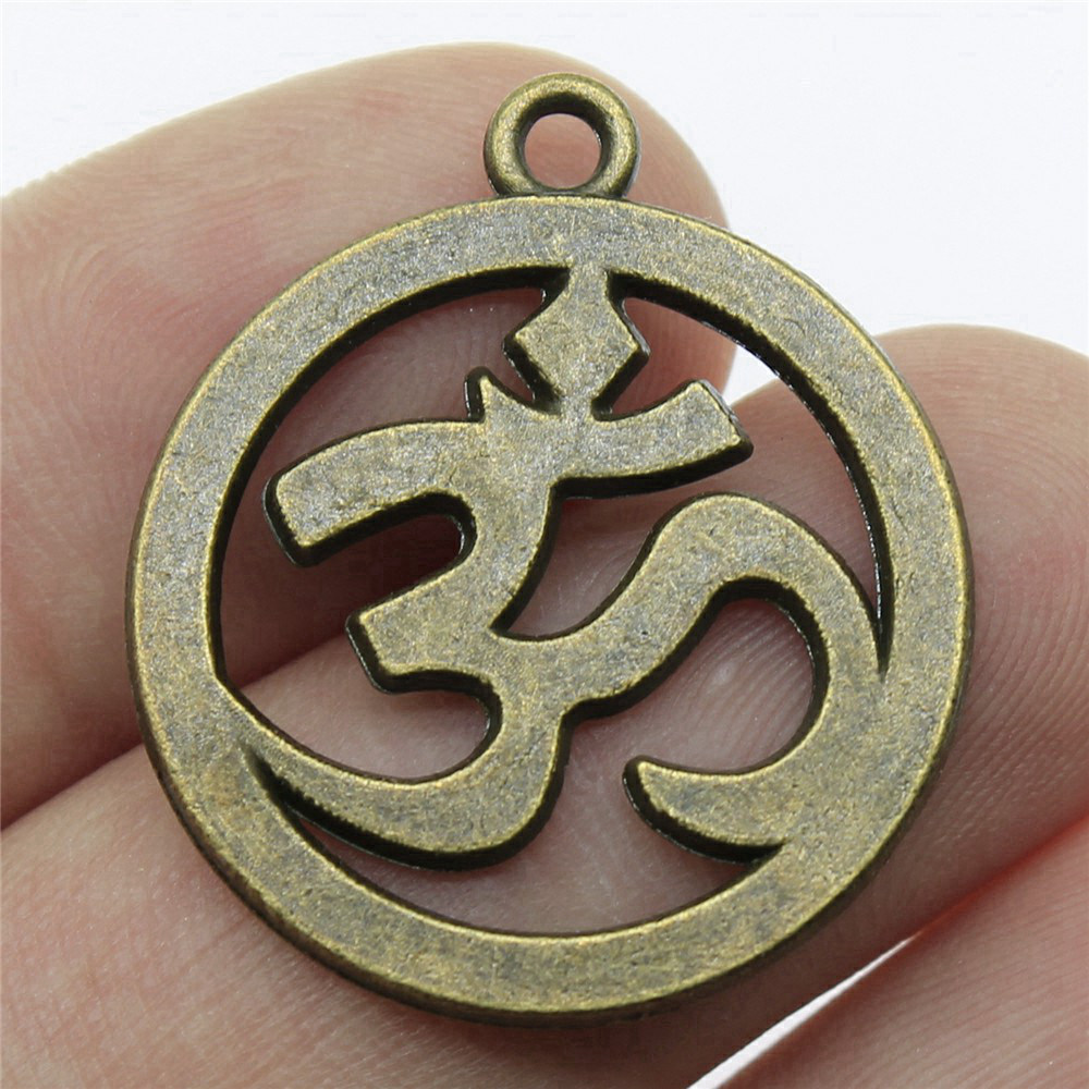 Om Yoga Meditation Symbol Char - Jewelry Making The Well recension och pris