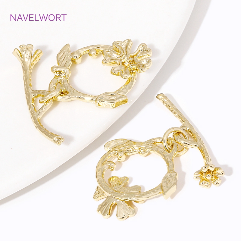 Trendy 18K Gold Plated Flower  - Toggle Clasp Gold recension och pris