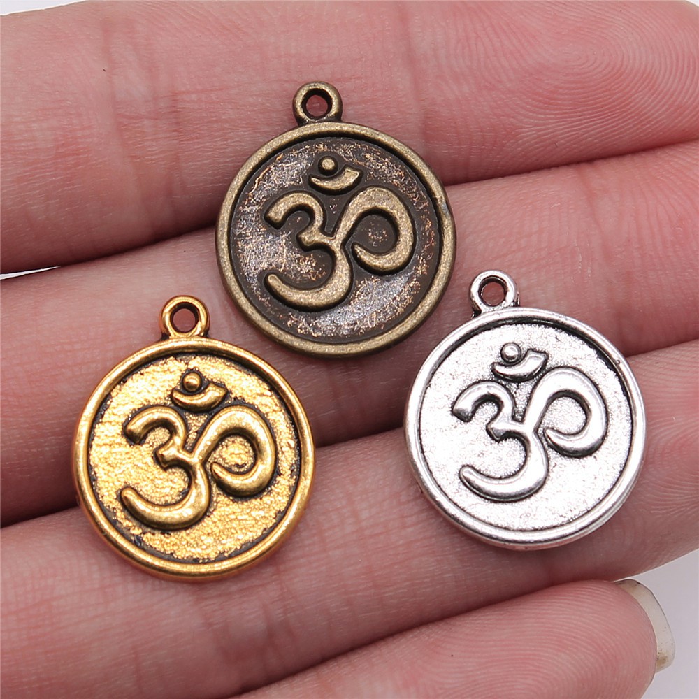 Om Yoga Meditation Symbol Char - Jewelry Making The Well recension och pris